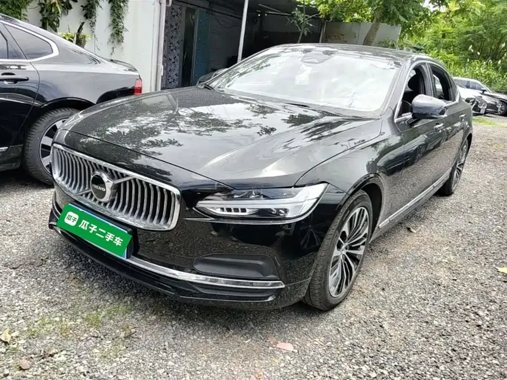 Volvo S90 — фото 1