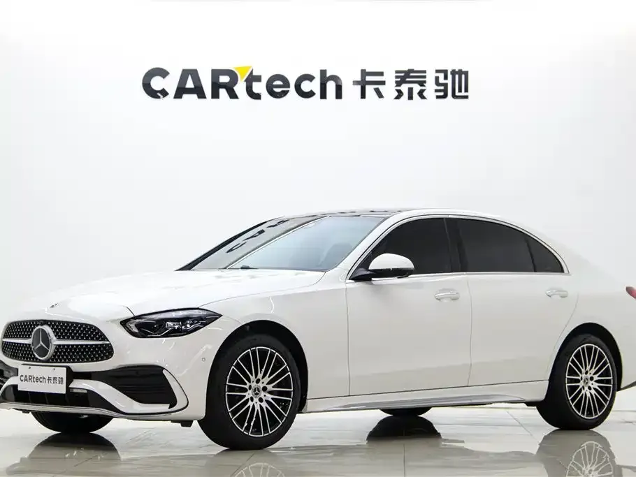Mercedes-Benz C-Class — фото 1
