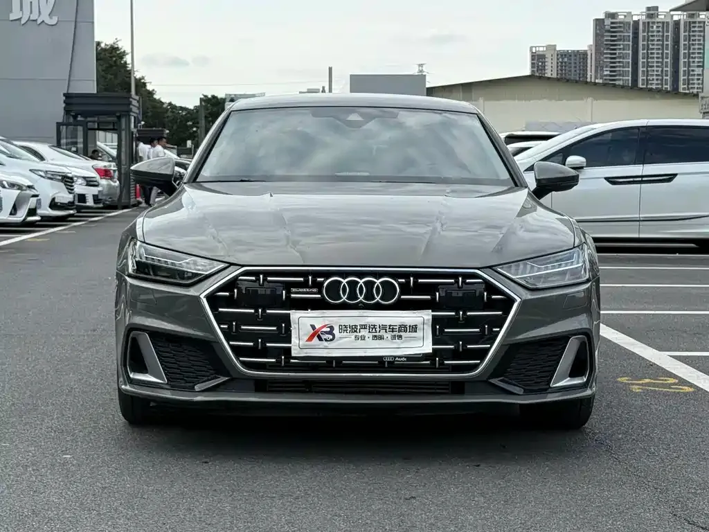 Audi A7L — фото 6