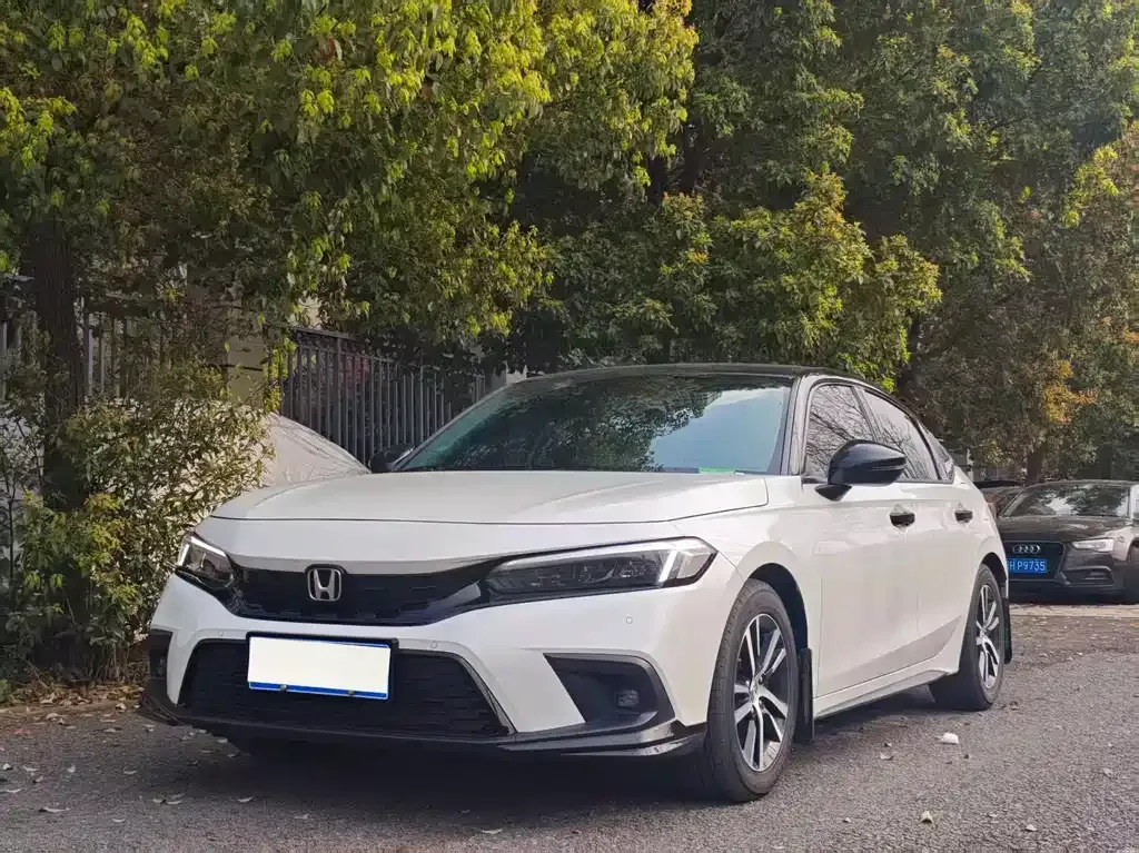Honda Civic — фото 1