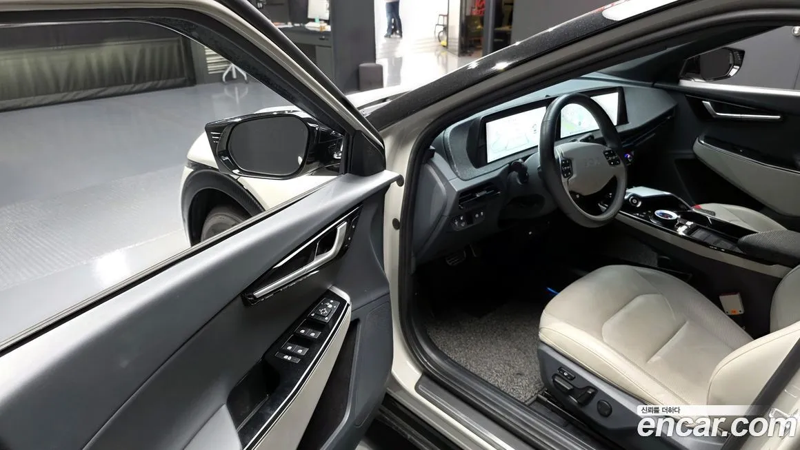 Kia EV6 2023 из KR, фото 6