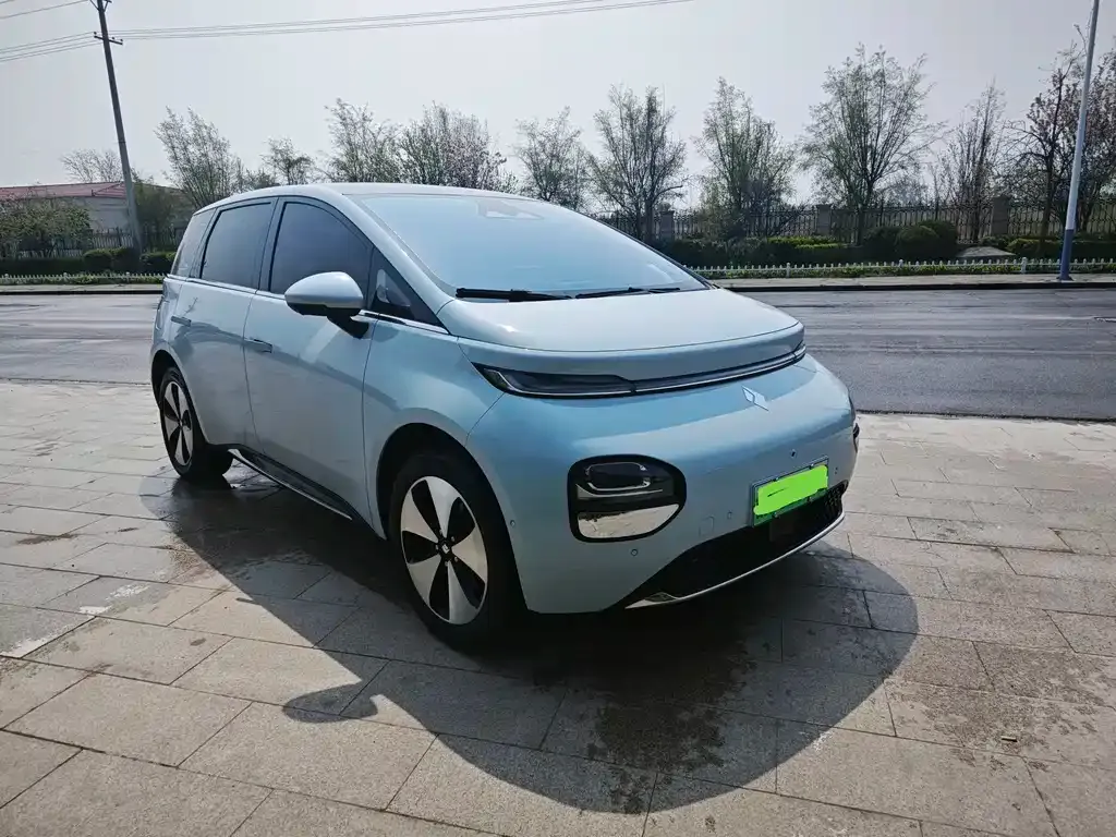Baojun Yunduo 2024 из CN, фото 10