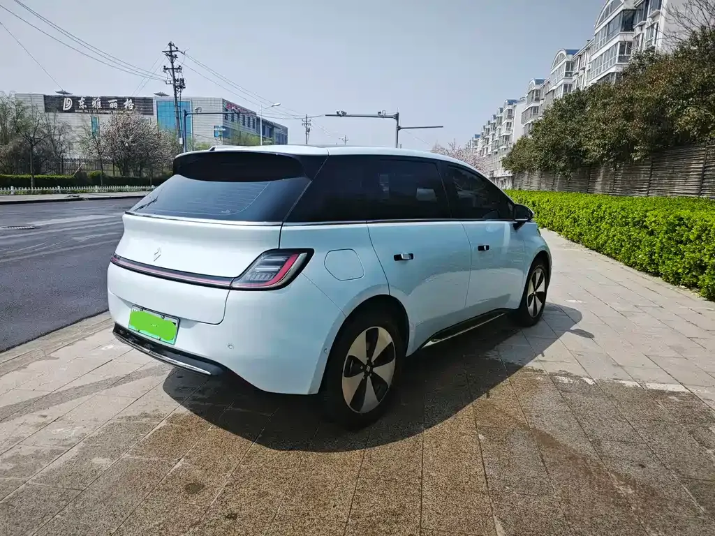 Baojun Yunduo 2024 из CN, фото 7