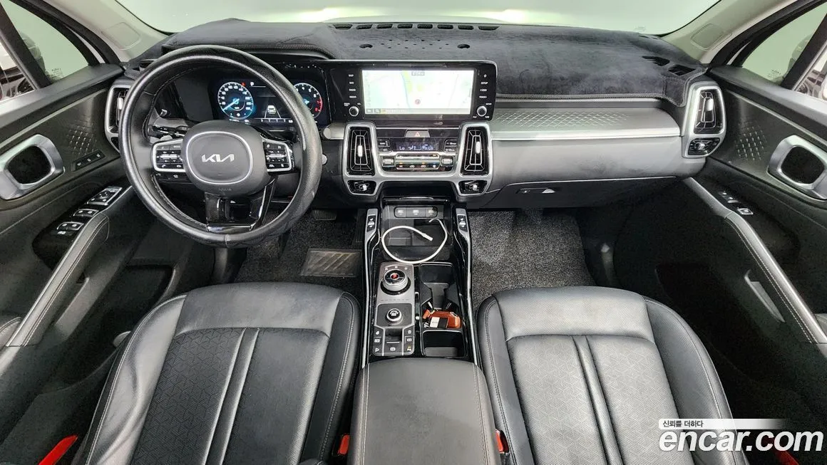 Kia Sorento — фото 8