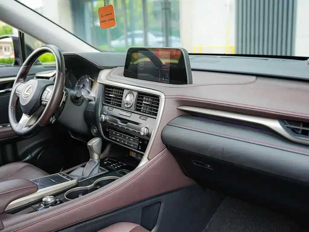 Lexus RX — фото 10