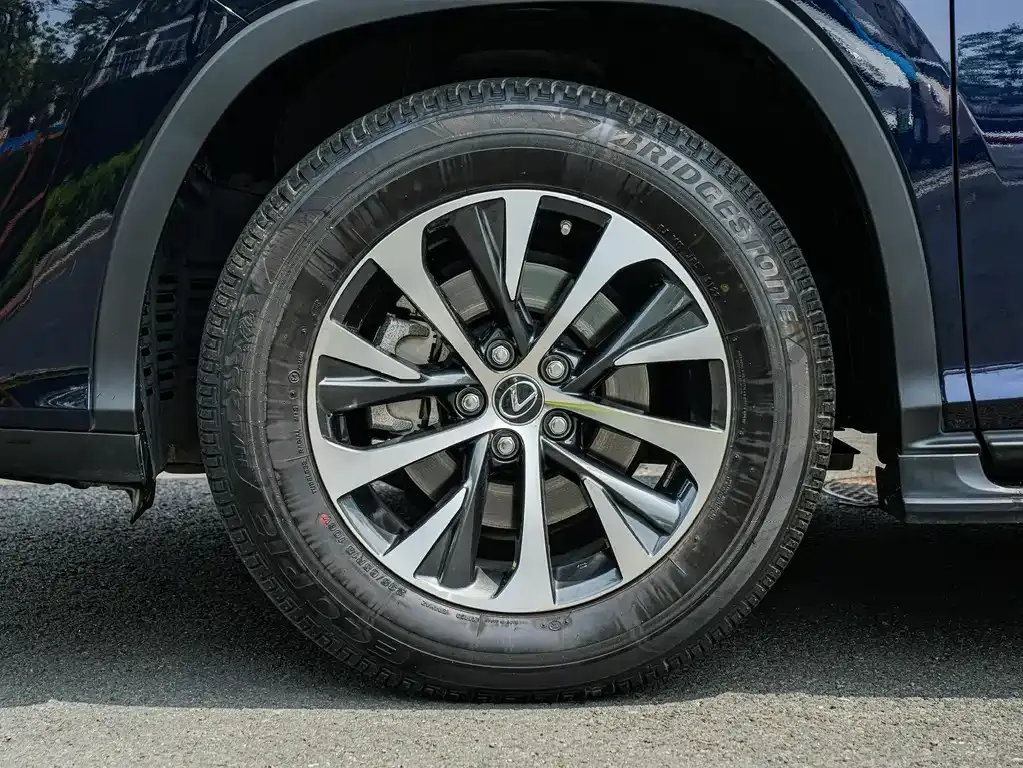 Lexus RX — фото 2