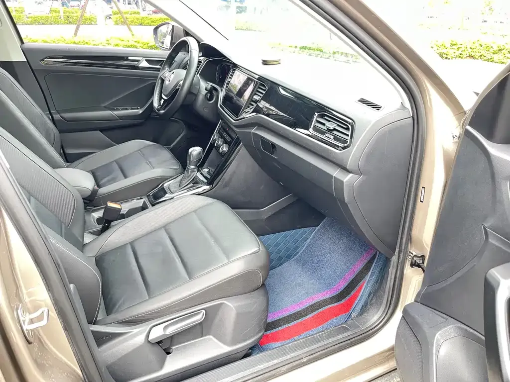 Volkswagen T-Roc 2021 из CN, фото 10