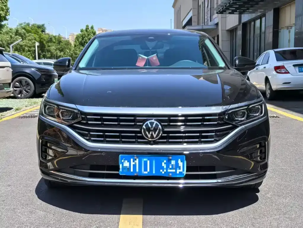 Volkswagen Passat — фото 9