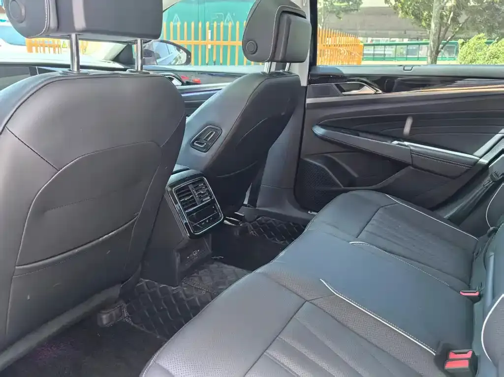 Volkswagen Passat — фото 2