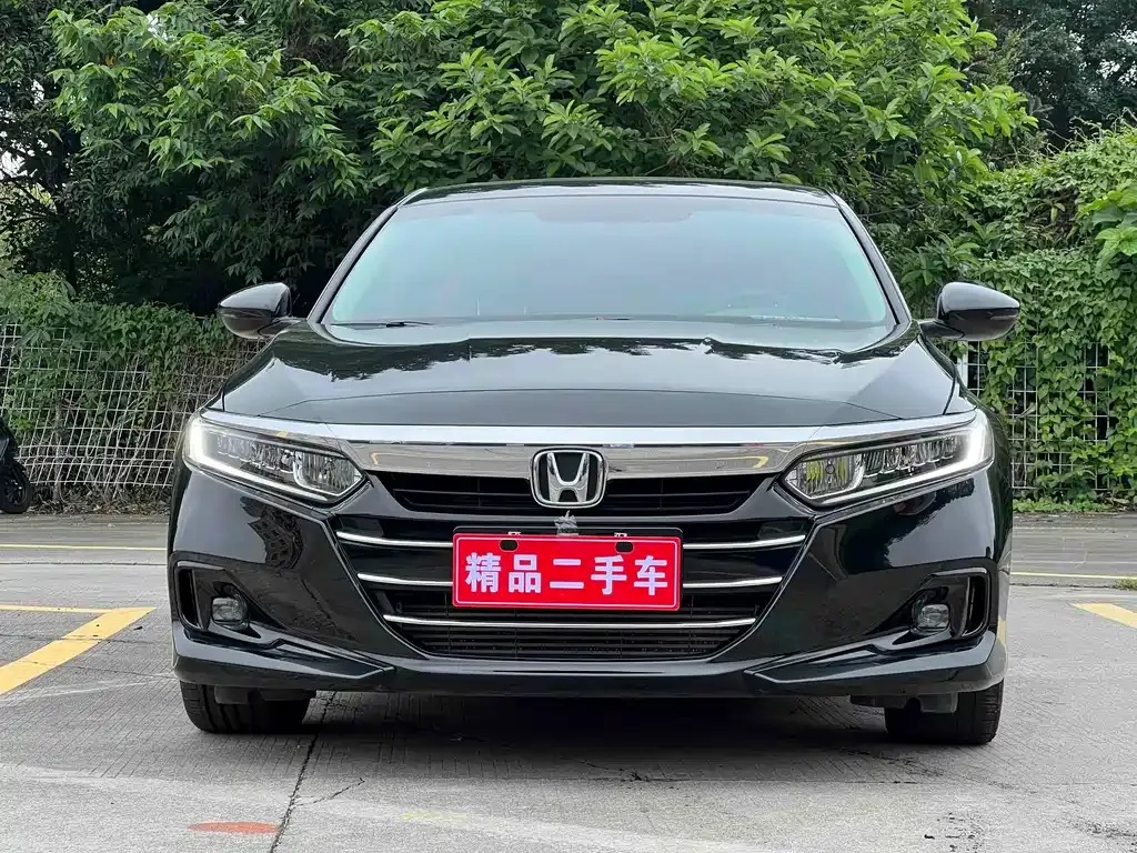 Honda Accord — фото 8