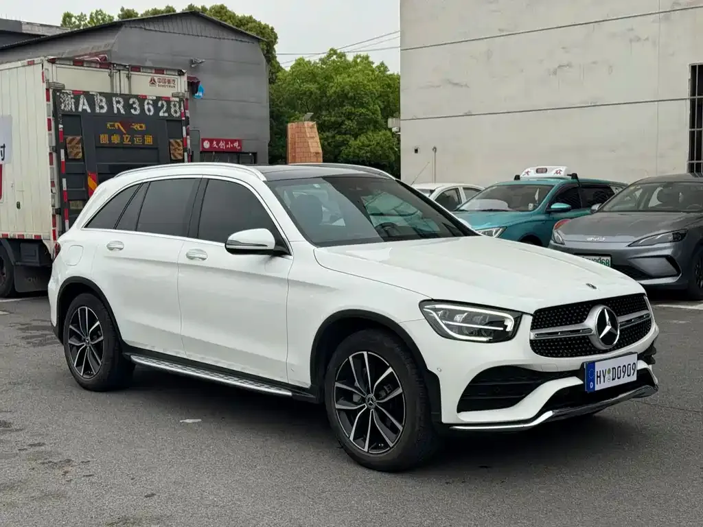 Mercedes-Benz GLC — фото 9