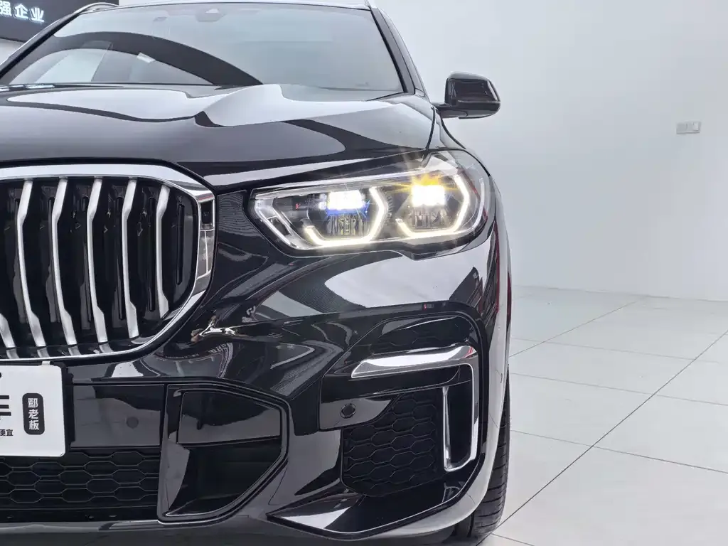 BMW X5 — фото 2