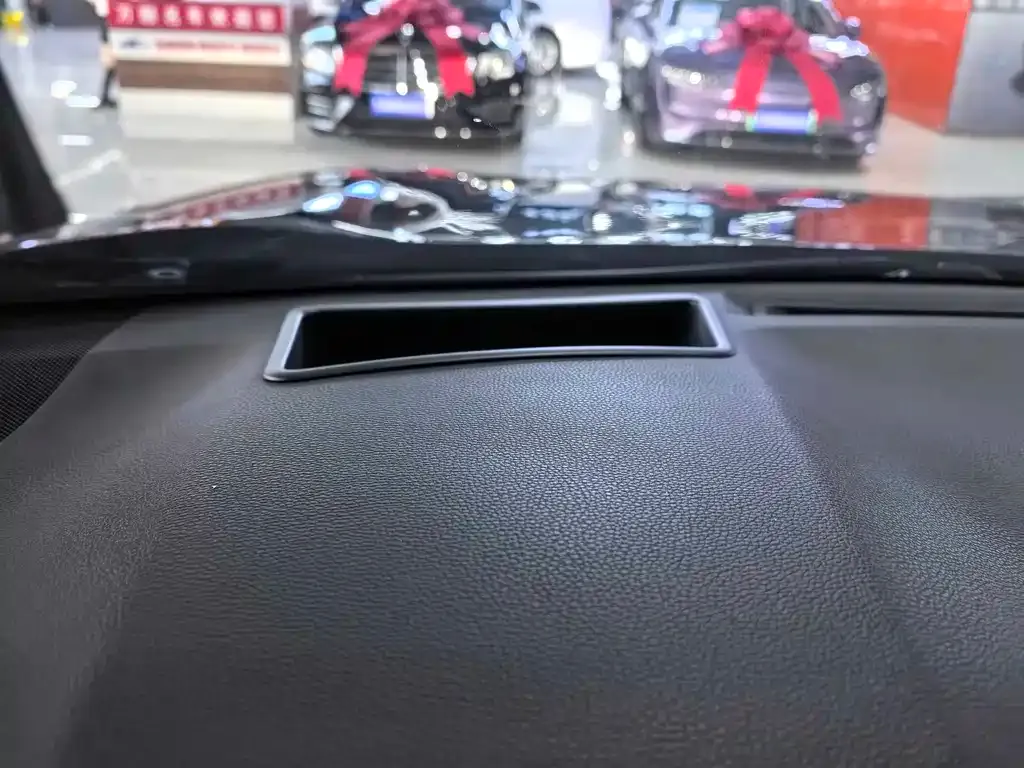 Toyota Wildlander New Energy 2022 из CN, фото 6