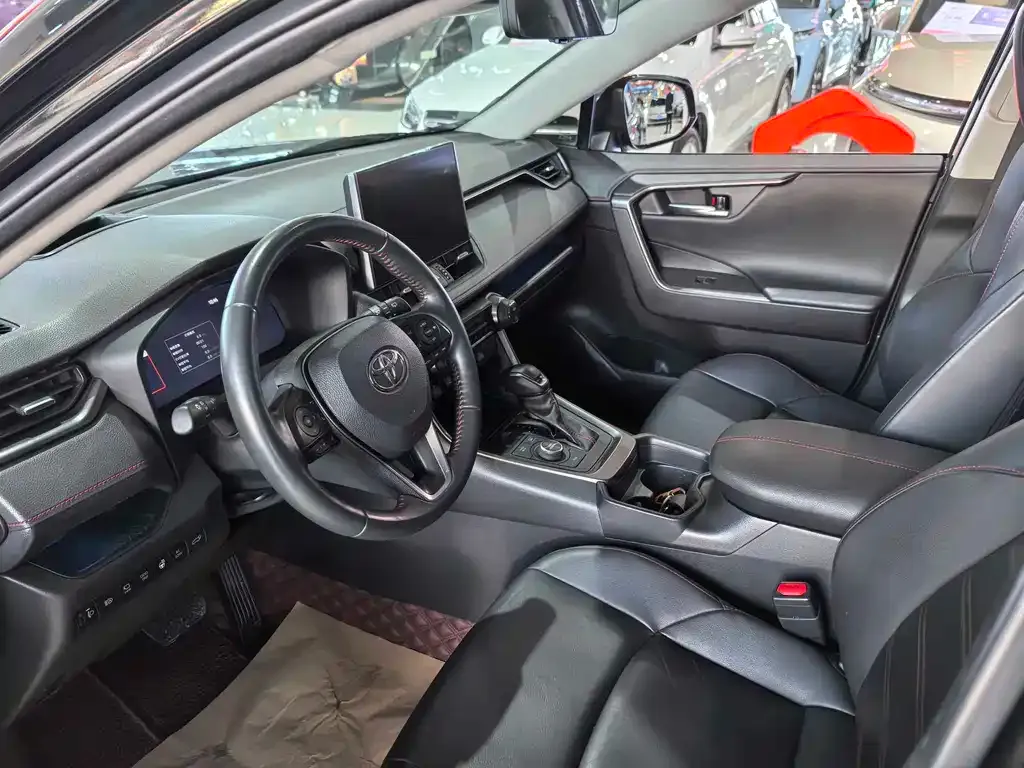Toyota Wildlander New Energy 2022 из CN, фото 5