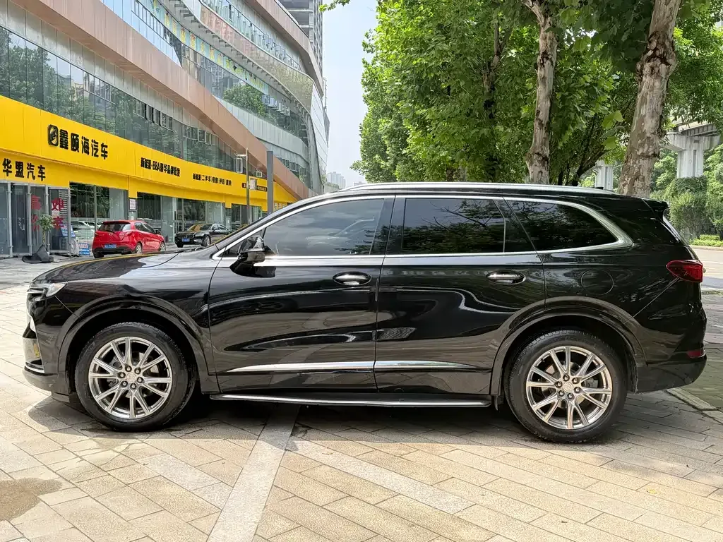Buick Enclave — фото 6