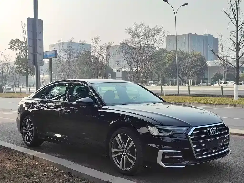 Audi A6L — фото 10