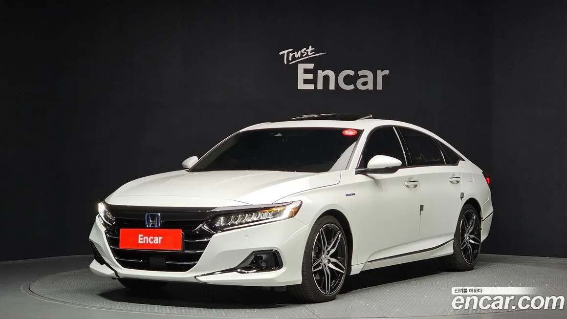 Honda Accord — фото 1