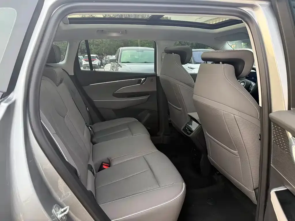 Buick E5 2024 из CN, фото 8