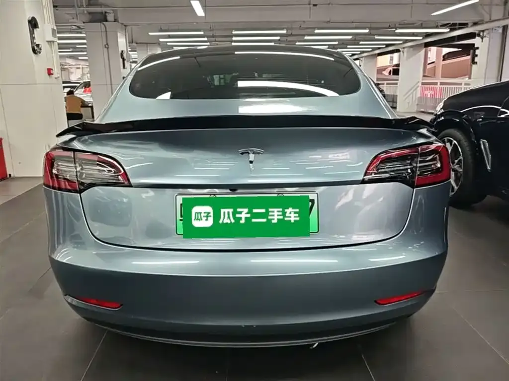 Tesla Model 3 — фото 8