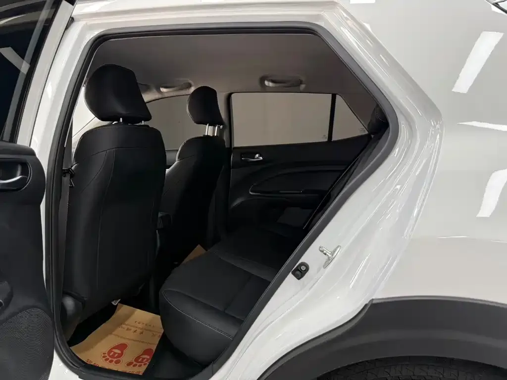 Kia KX1 2022 из CN, фото 4
