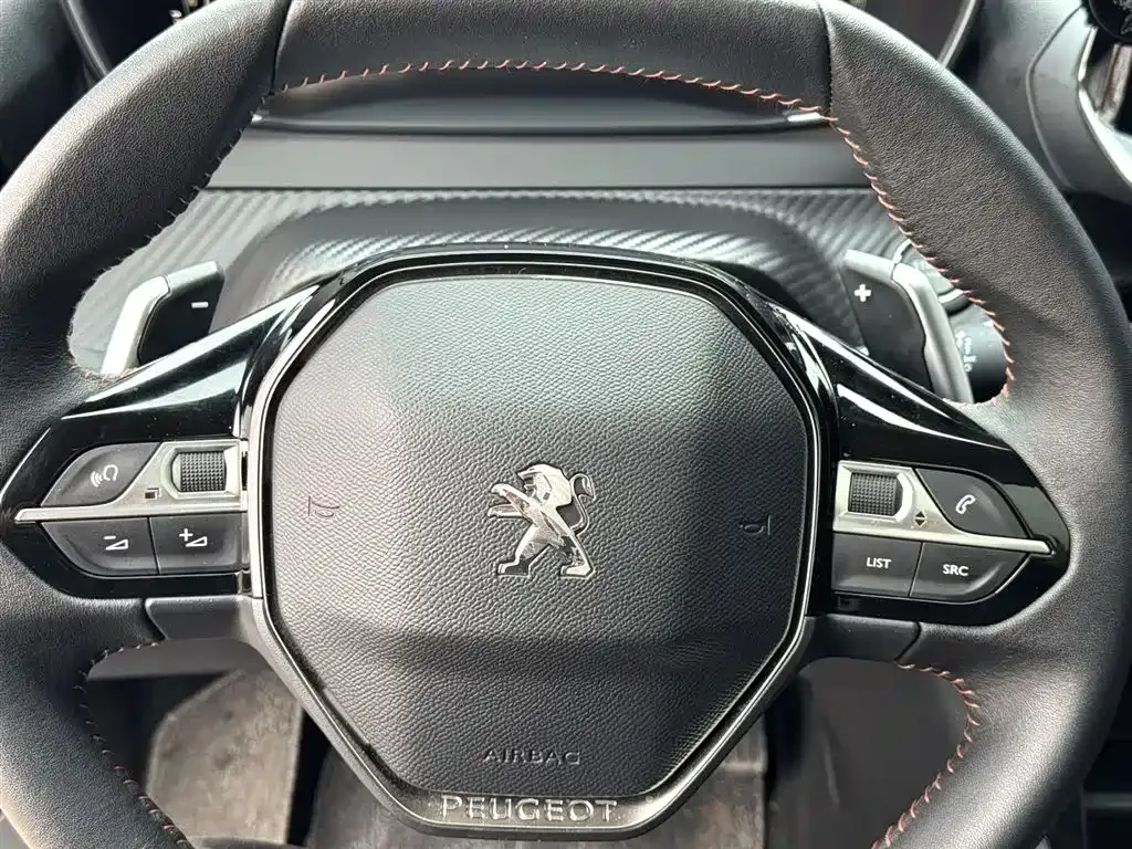 Peugeot 2008 — фото 10