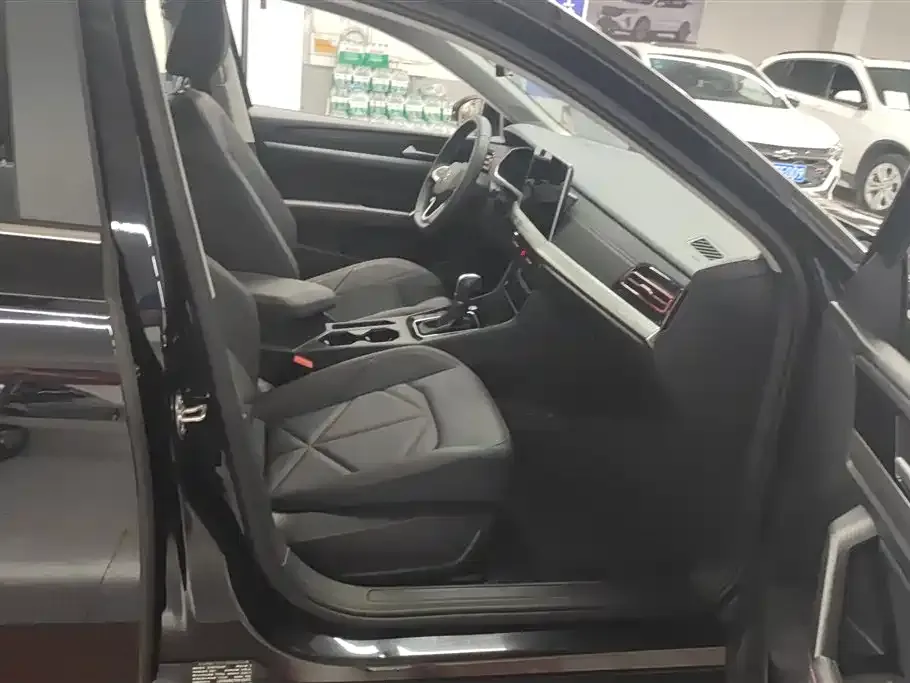 Volkswagen Lavida 2025 из CN, фото 3