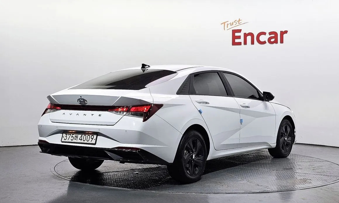 Hyundai AVANTE — фото 9