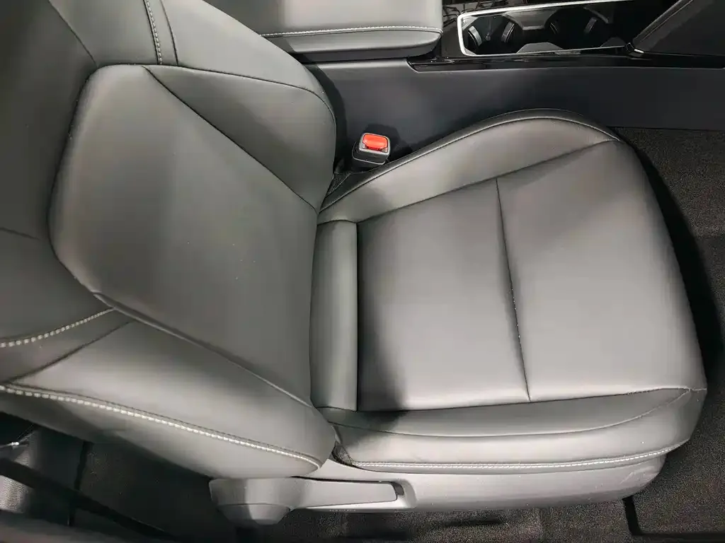 Toyota Camry 2024 из CN, фото 3