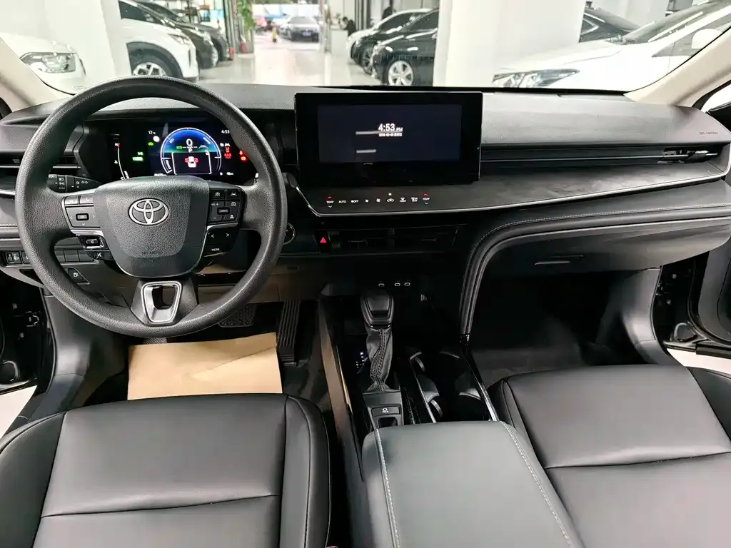 Toyota Camry 2024 из CN, фото 8