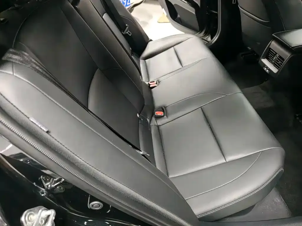 Toyota Camry 2024 из CN, фото 2
