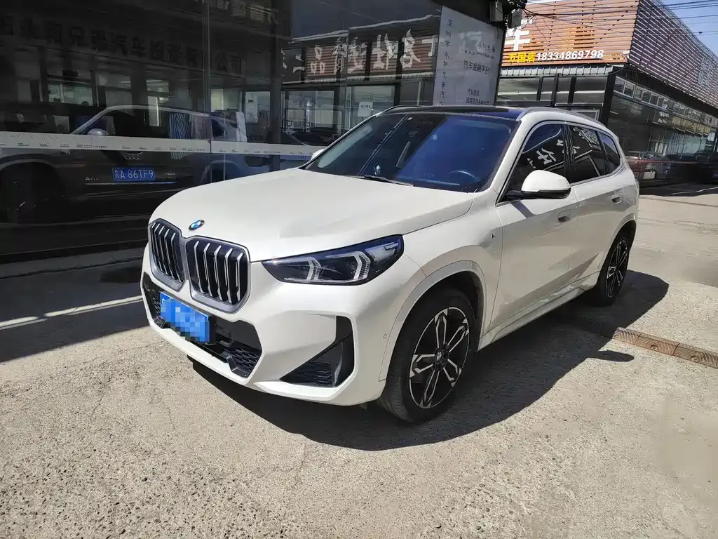 BMW X1 — фото 1