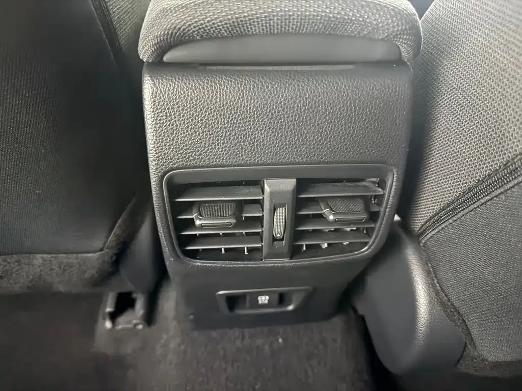 Toyota Levin 2022 из CN, фото 9