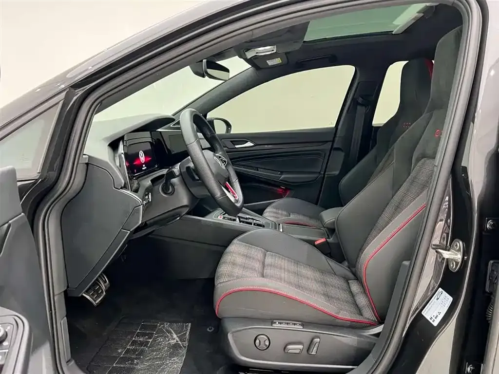 Volkswagen Golf GTI 2023 из CN, фото 5
