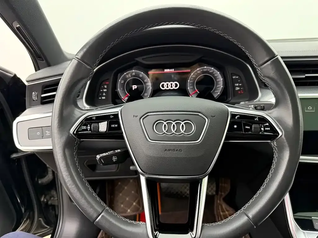 Audi A6L — фото 7