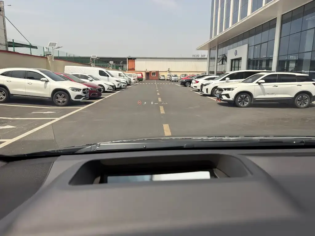 Toyota Vellfire — фото 3