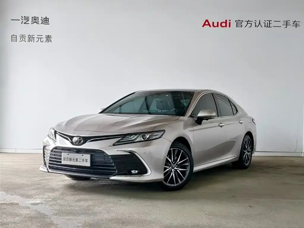 Toyota Camry 2022 из CN, фото 1