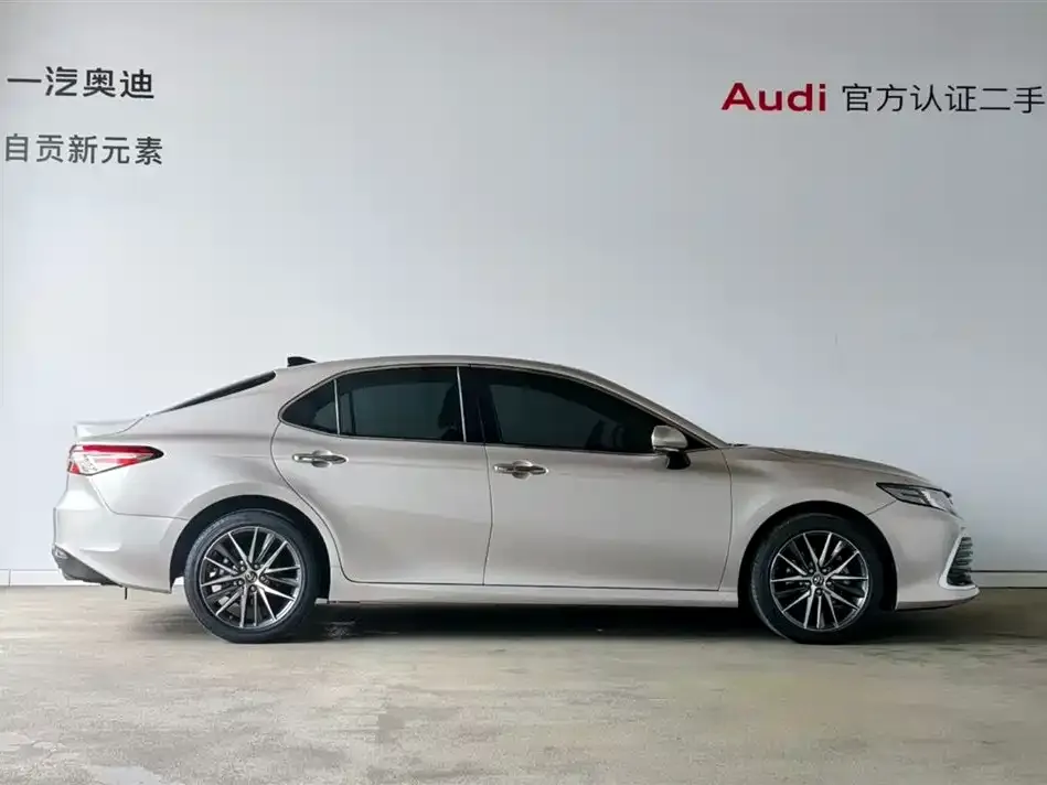 Toyota Camry 2022 из CN, фото 3