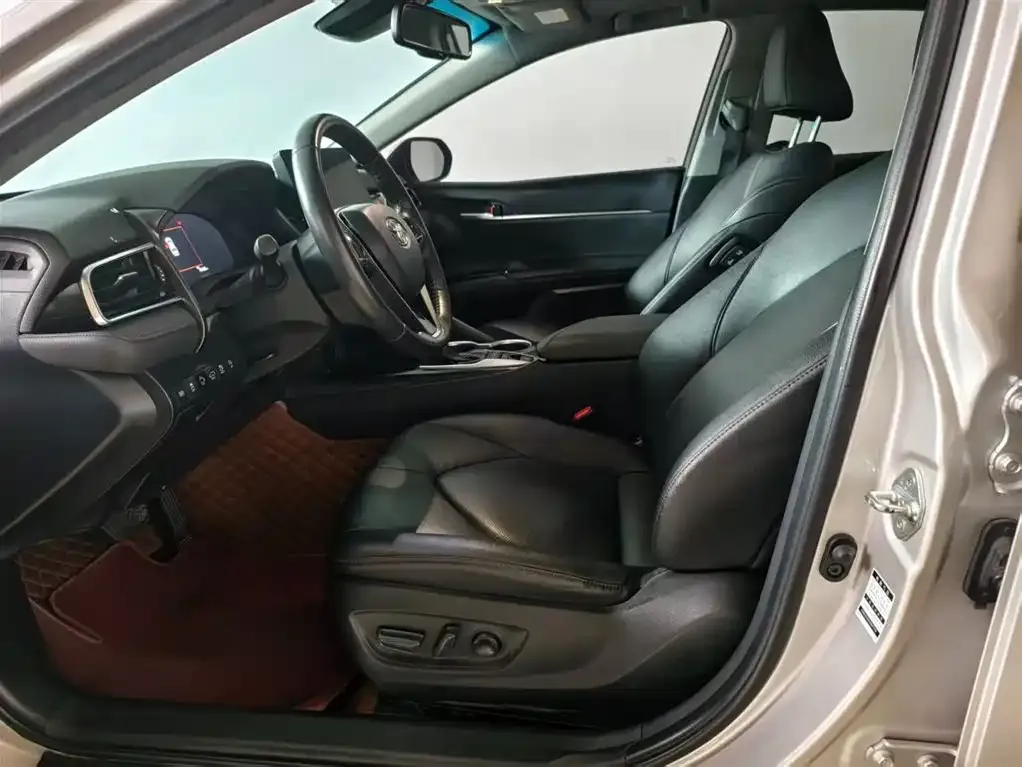 Toyota Camry 2022 из CN, фото 10