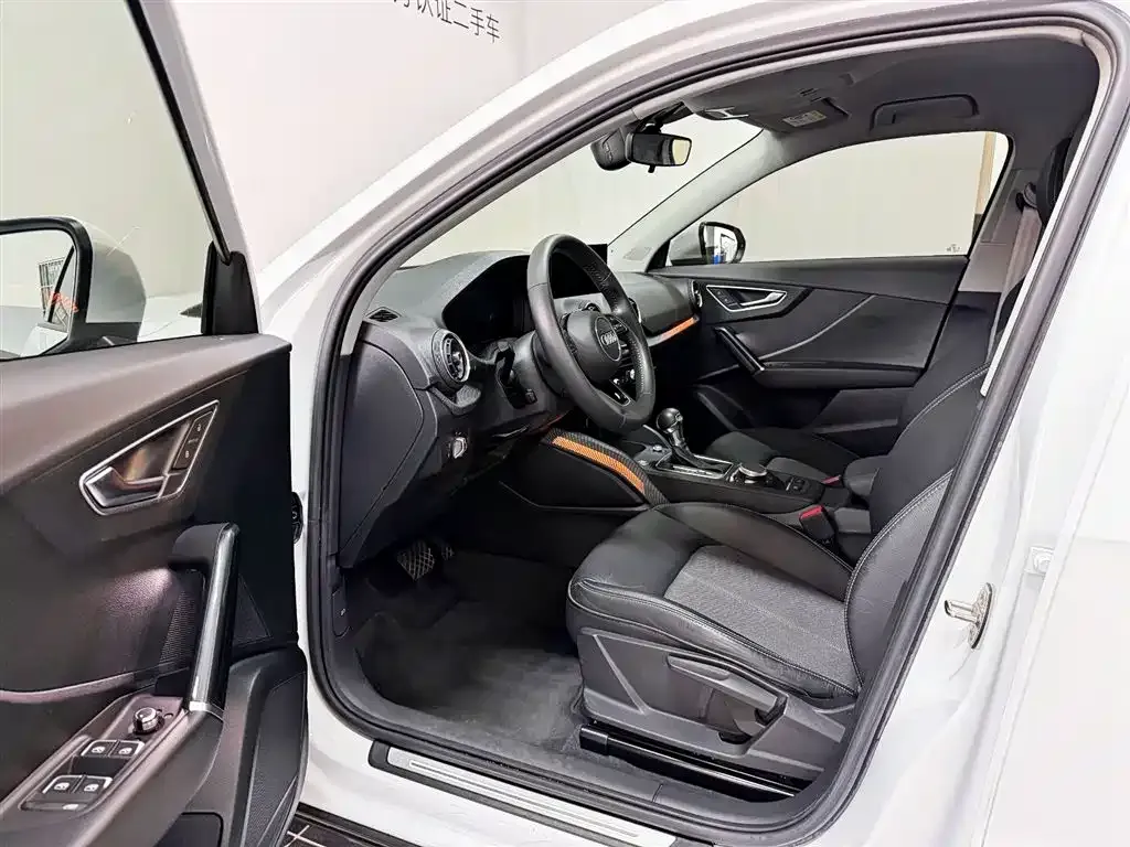Audi Q2L e-tron 2021 из CN, фото 8