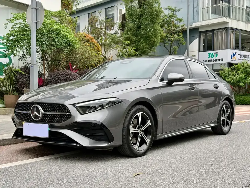 Mercedes-Benz A-Class — фото 1