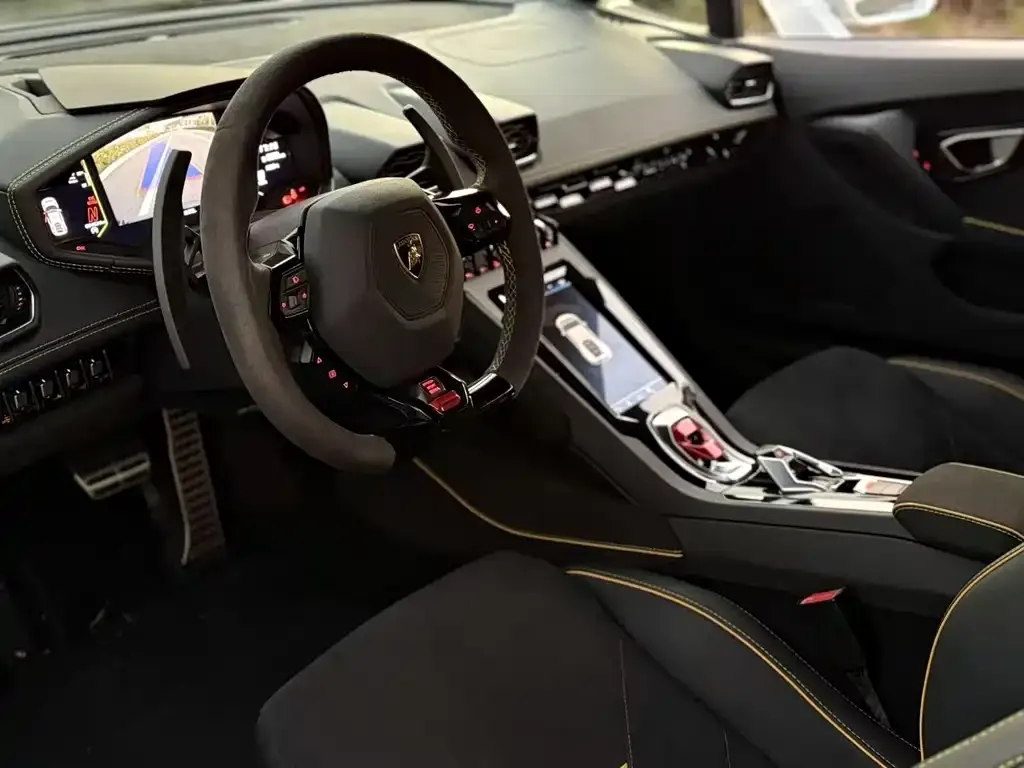 Lamborghini Huracan 2021 из CN, фото 2