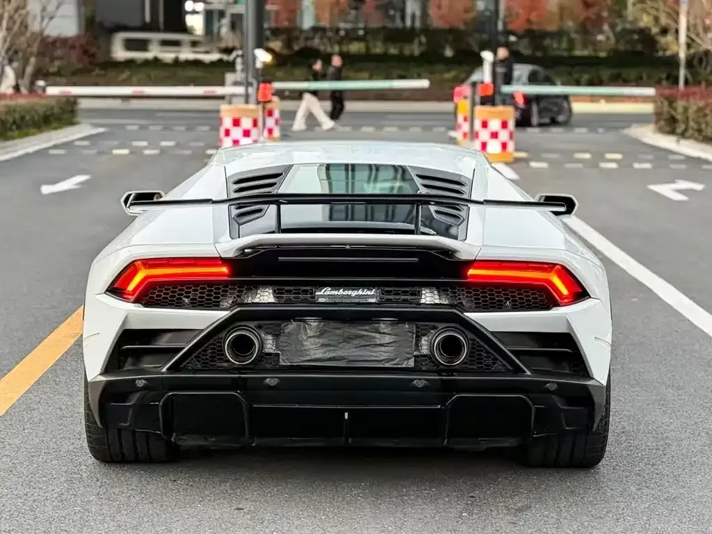 Lamborghini Huracan 2021 из CN, фото 4