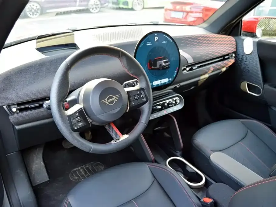 MINI JCW Electric 2025 из CN, фото 9
