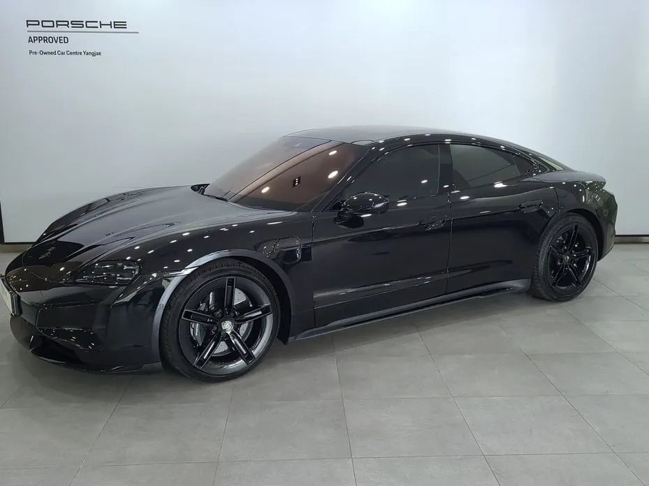 Porsche Taycan