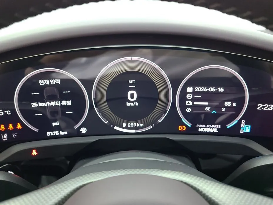 Porsche Taycan 2025 из KR, фото 7