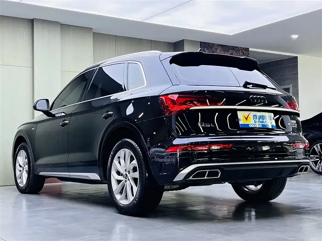 Audi Q5L — фото 2