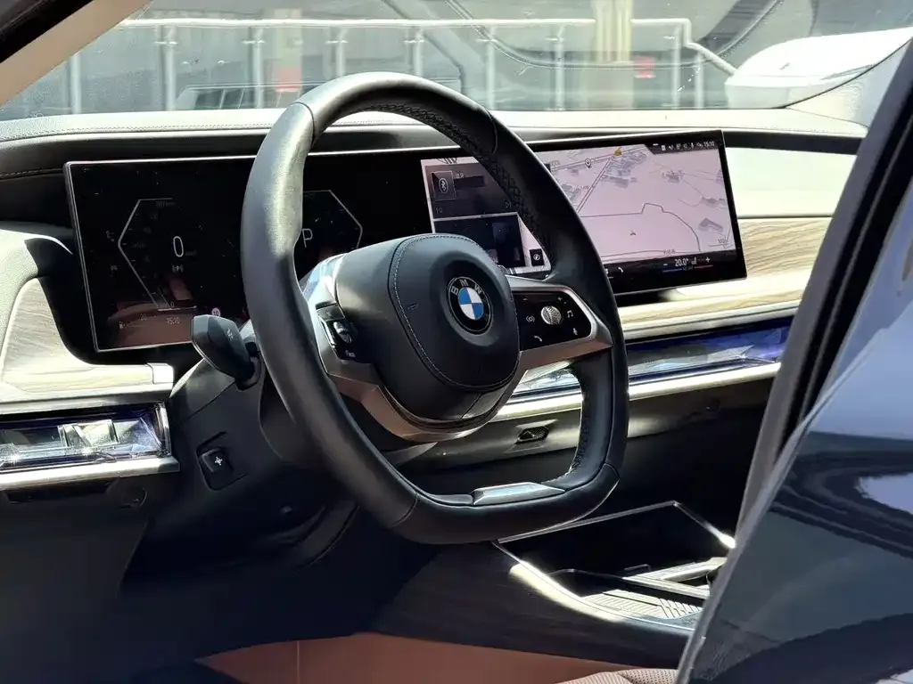 BMW 7 Series 2023 из CN, фото 4