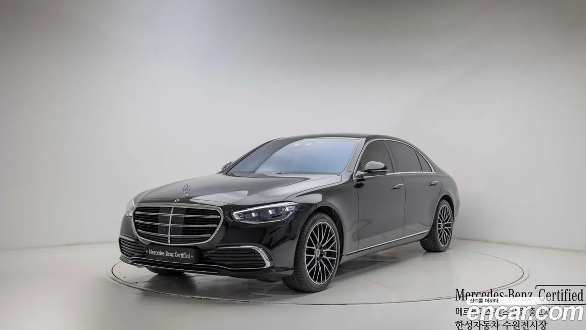 Mercedes-Benz S-Class — фото 1