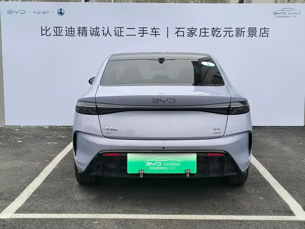 BYD Seal — фото 8