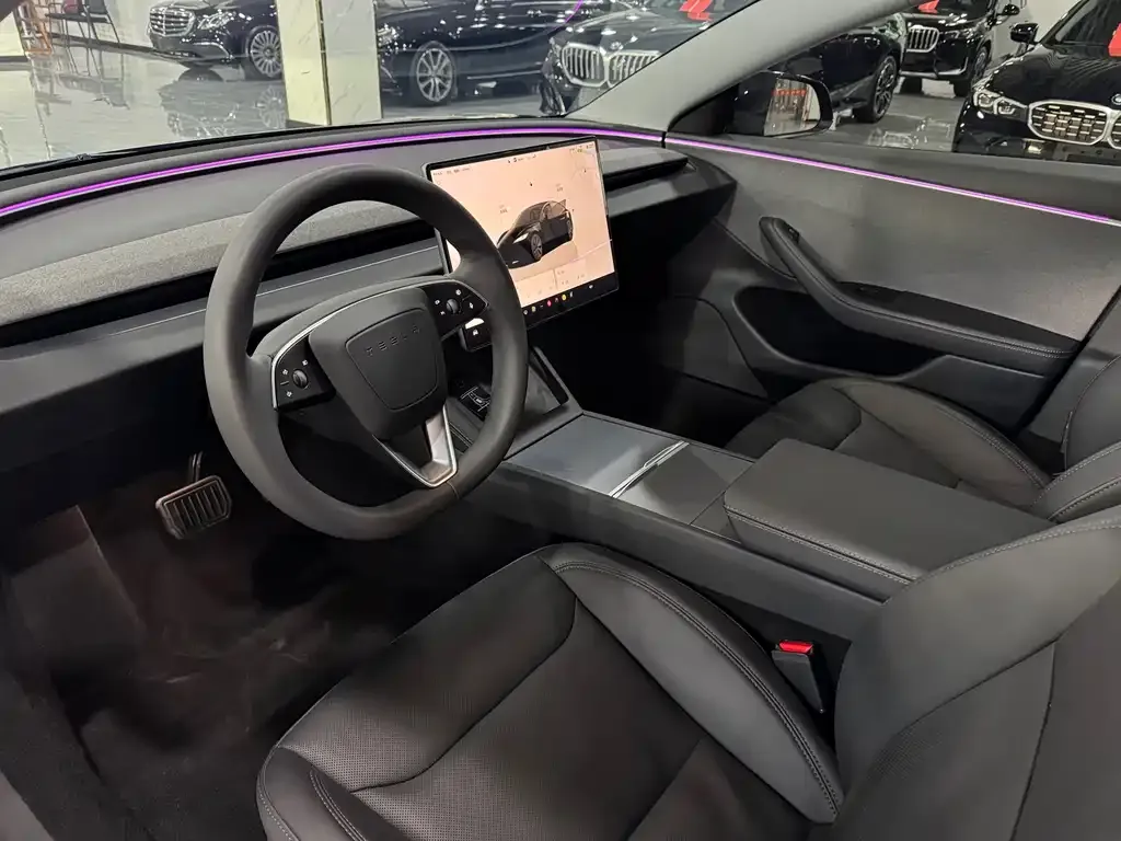 Tesla Model 3 — фото 6